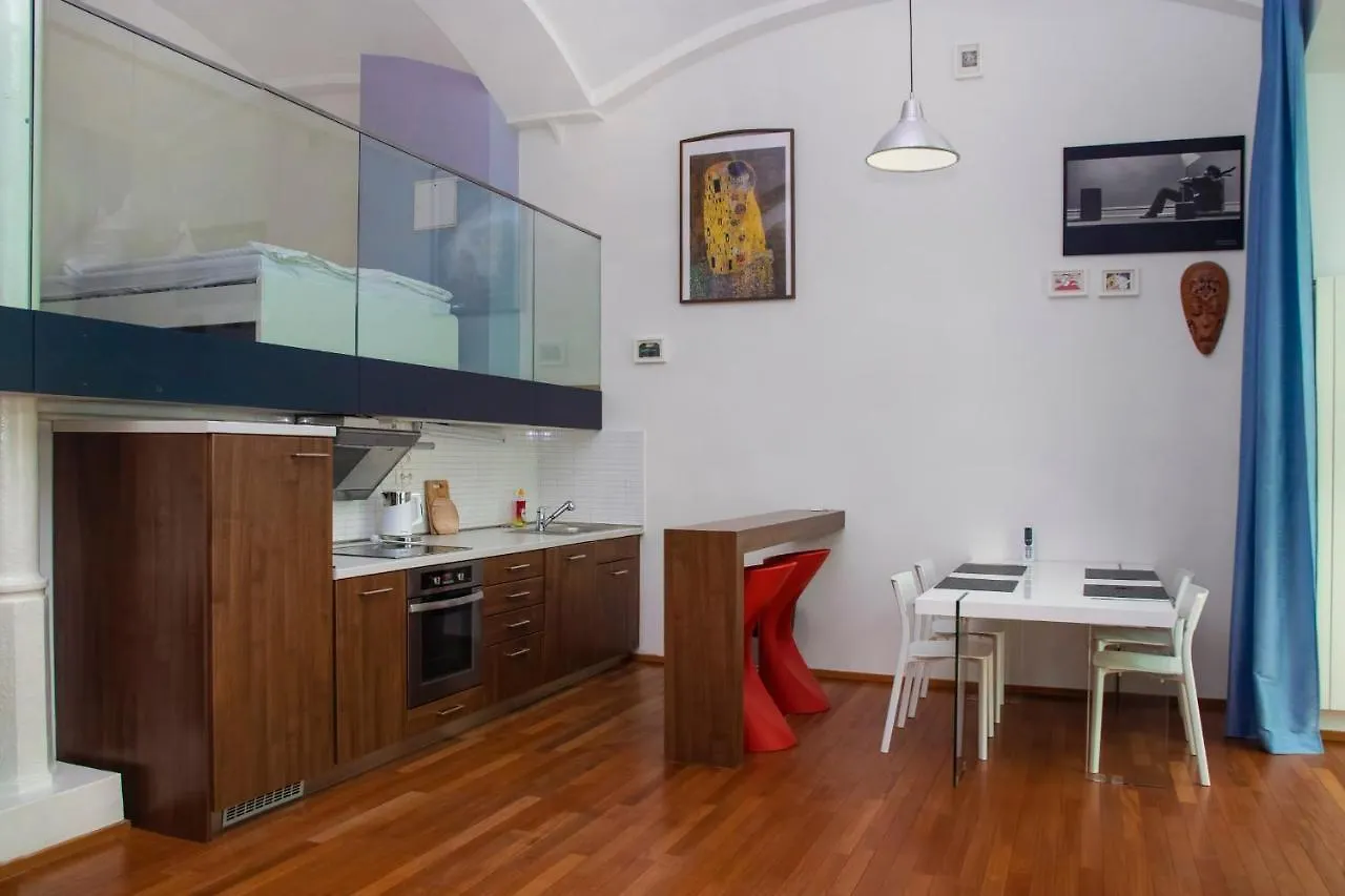 Modern Apartment With Terrace And Air Conditioning Praha